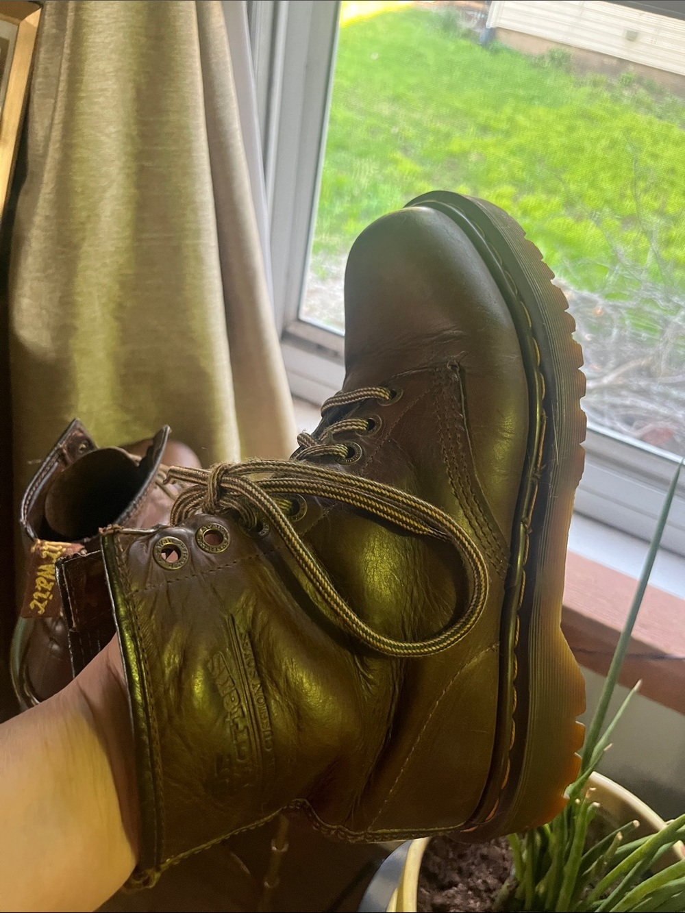 Dr. Martens Brown Leather Lace-Up Ankle Boots - Picture 6 of 6
